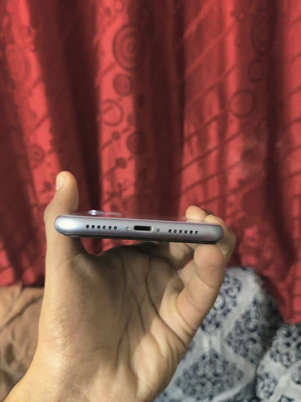 iPhone 11 64Gb Non Pta 10