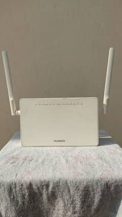 Huawei HG8245C Gpon WiFi Router