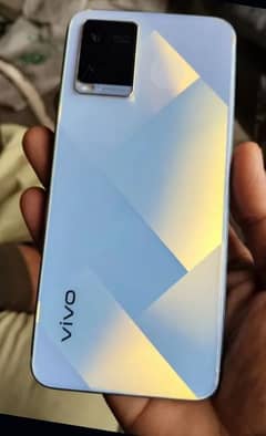 vivo y21 condition 10 by 10 box charge available