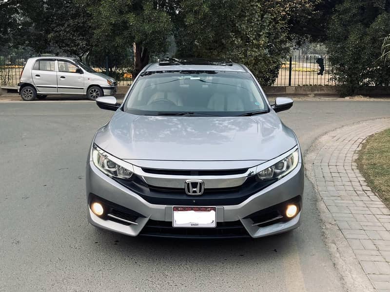 Honda Civic Oriel 2018 0