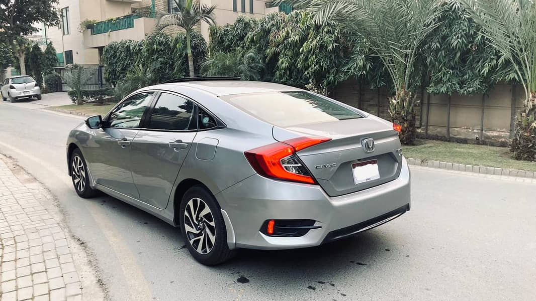 Honda Civic Oriel 2018 2