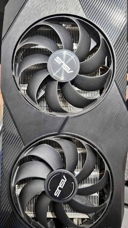 Asus RTX 2060 OC EDITION DUAL Fan 0