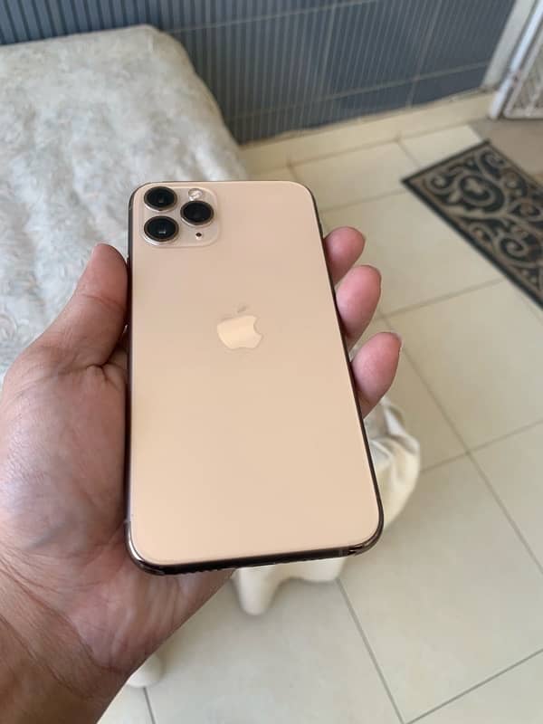 iphone 11 pro 2