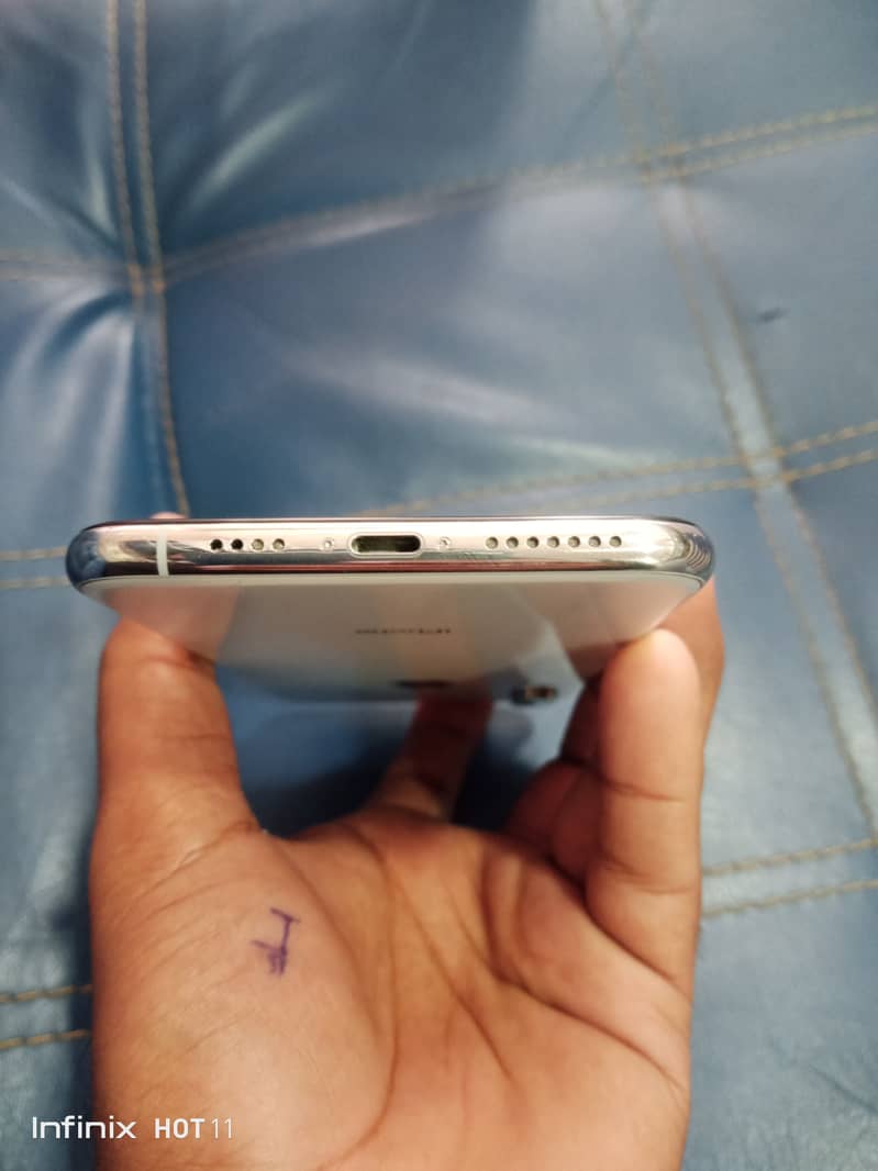 I phone X max 10/10 condition Battery health 100 non pta Non Active 4