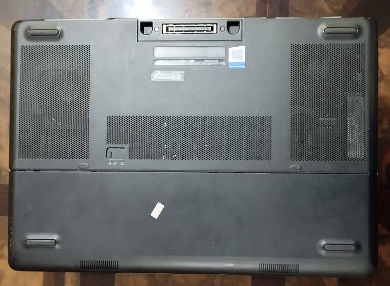 dell precision 7520 ( gaming ) 2