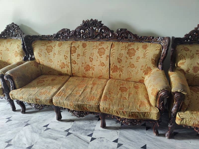 chinyoti 5 Seater Sofa Set 1