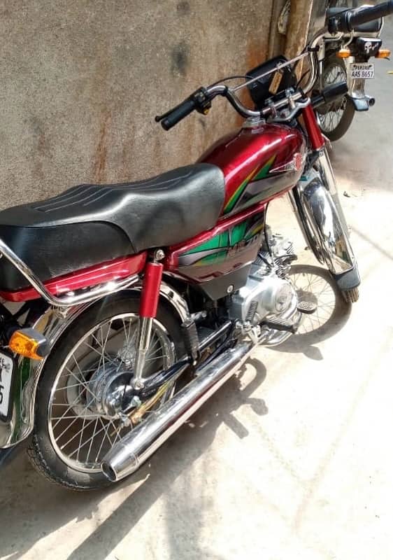 Honda 125 16 or Metro 70 2022 1