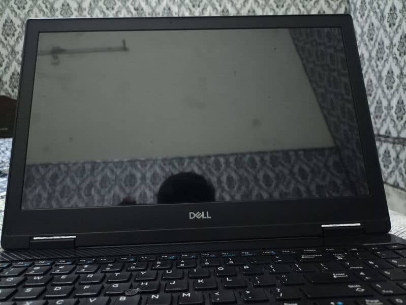 Dell Precision7530 Gaming and Working Laptop 3