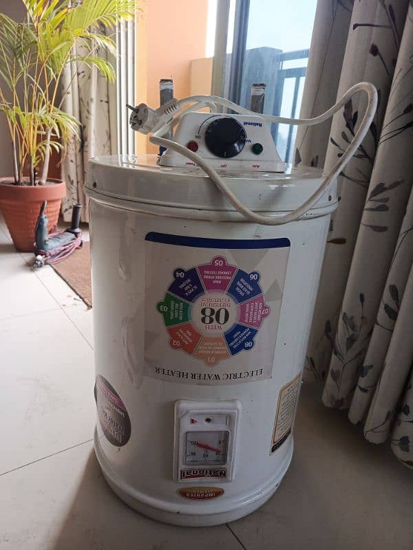 20 Liter semi instant water heater. National company. 0