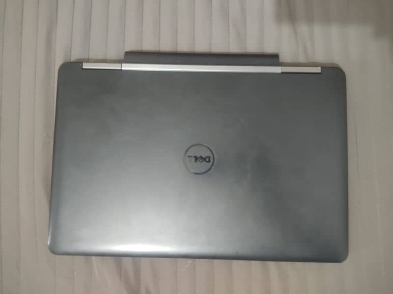 Laptop Dell Latitude E5540 1