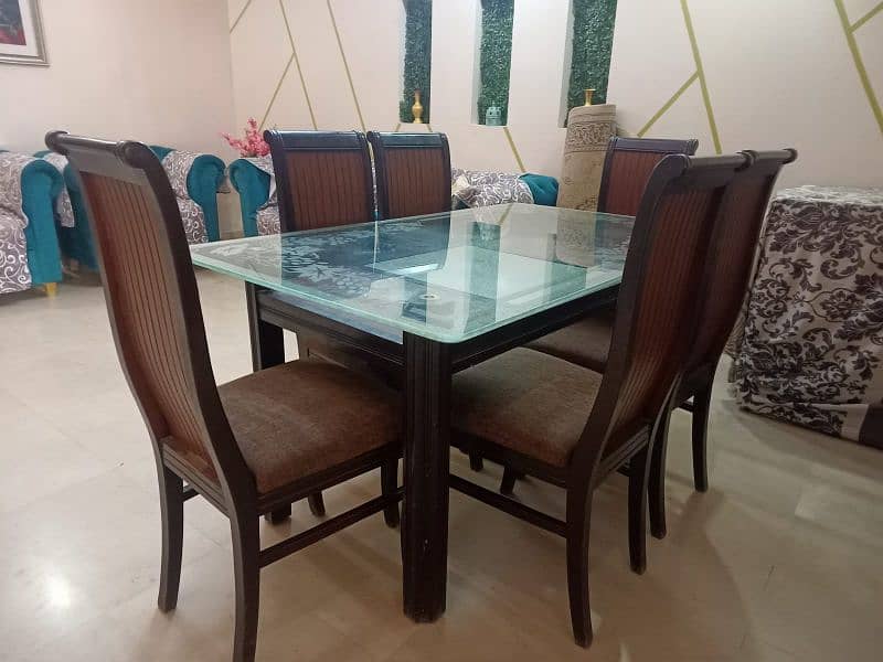 6 seater Dining table 4