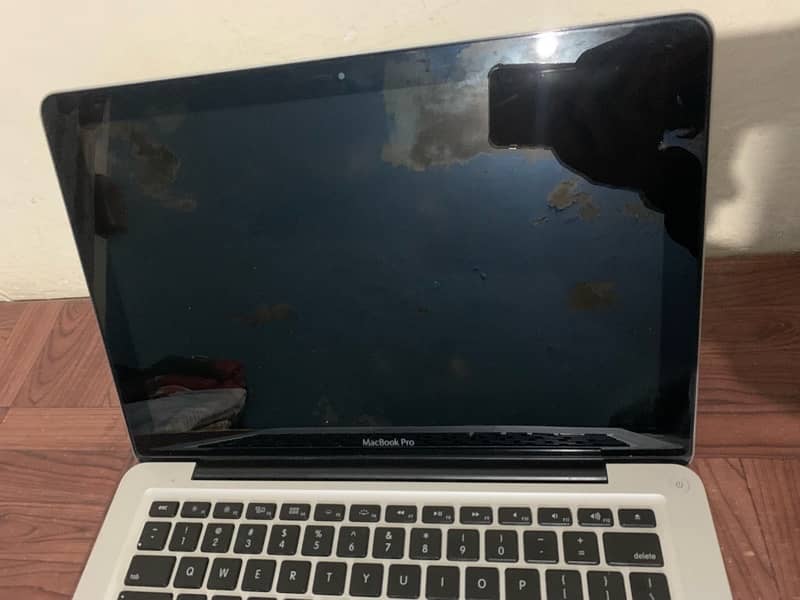 Macbook pro mid 2012 13 inch for sale. 1