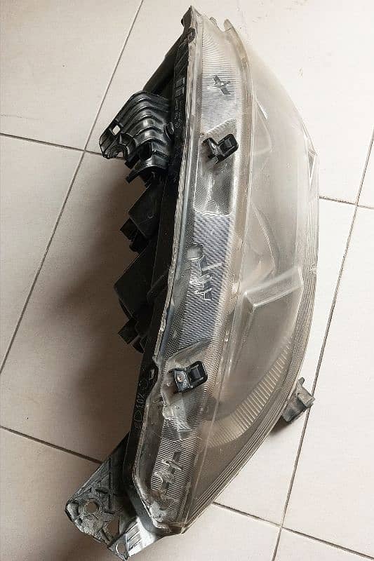 Honda Civic X Original Headlight (right) 4