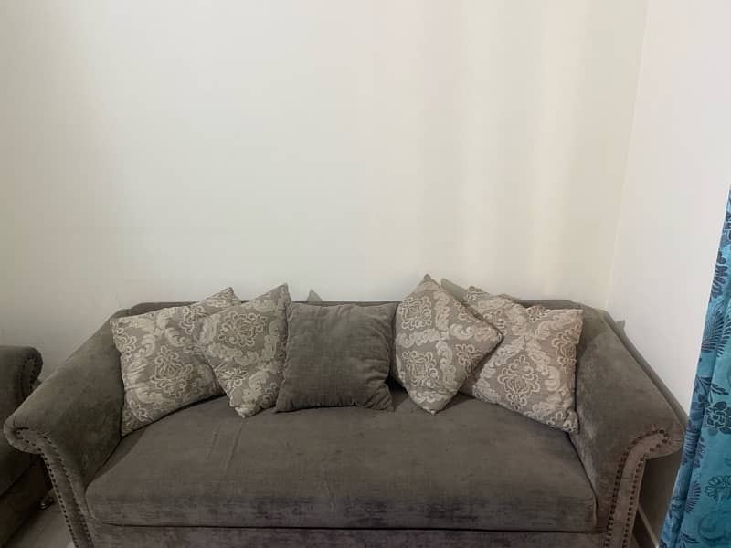 grey sofa!! 1