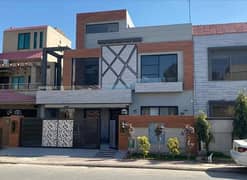 10 Marla Upper Portion Fully Furnished House For Rent In Bahria Town Lahore.