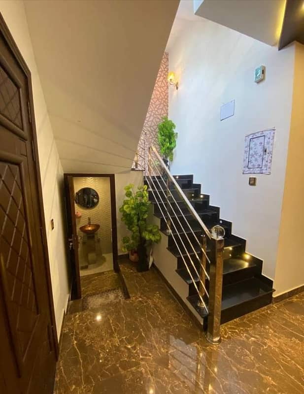 10 Marla Upper Portion Fully Furnished House For Rent In Bahria Town Lahore. 17