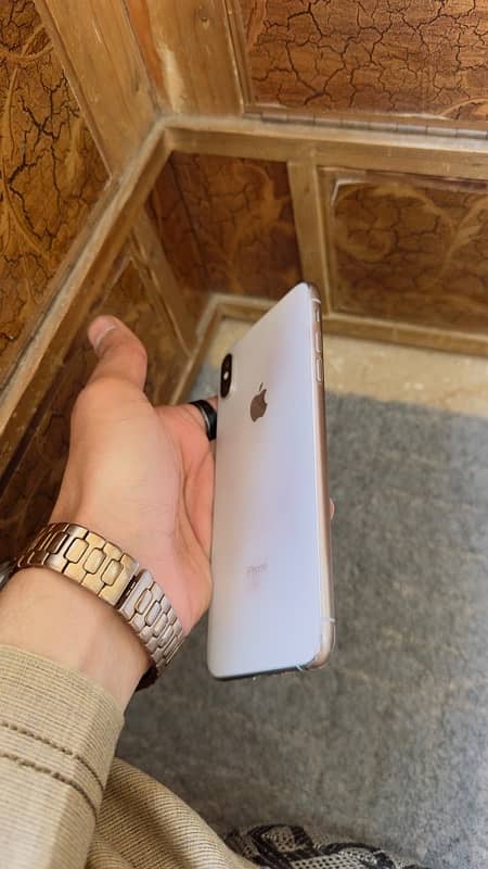 Iphone xsmax 64 gb pta approve 5