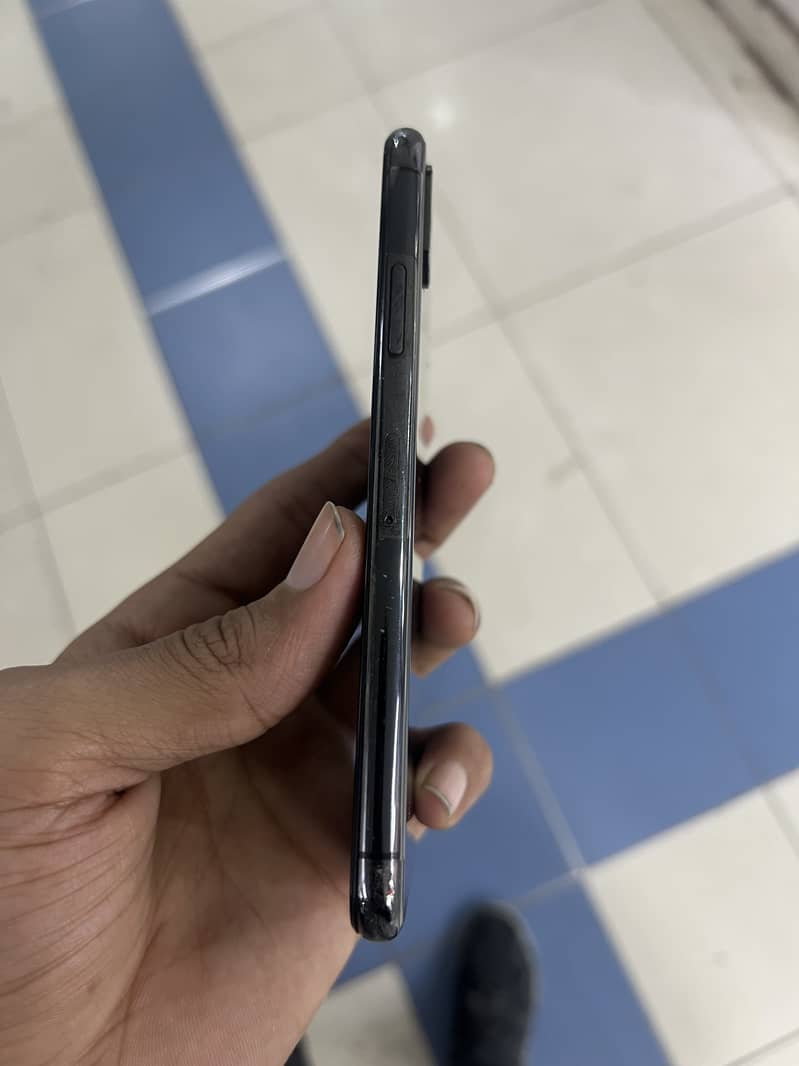 Iphone x 64gb pta approved 1