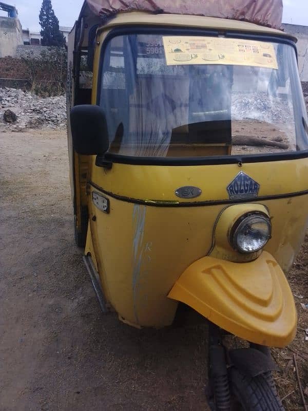 Rozgar loader Raksha 6 seater 4