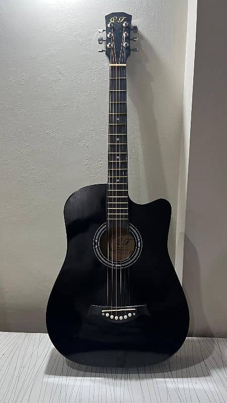 BRAND NEW ACOUSTIC GUITAR FOR SALE 1