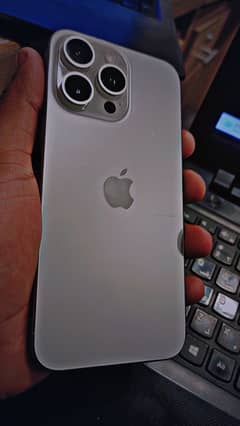 iphone 15 Pro Max White