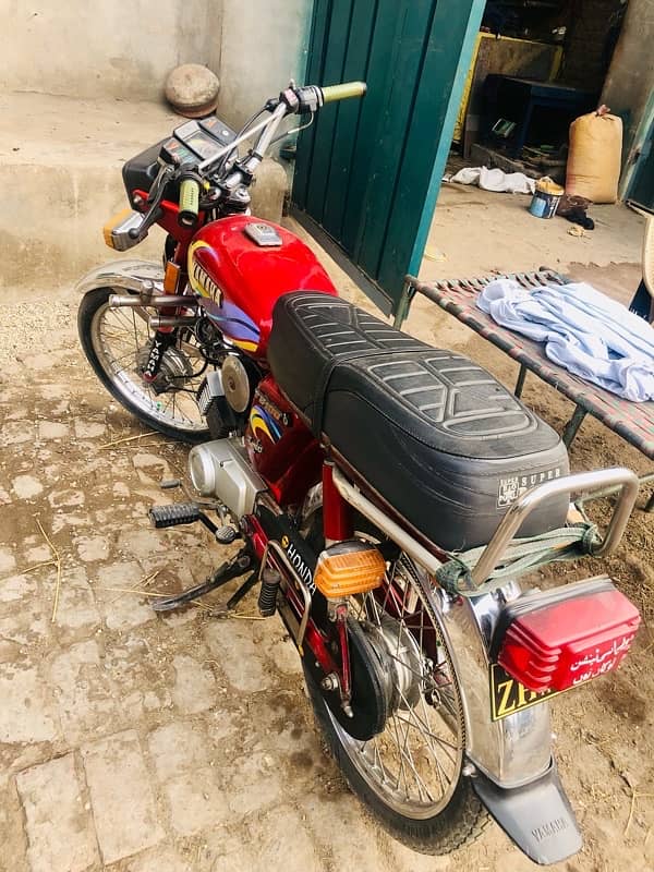 Yamaha 2 stroke 100 cc genuine 1