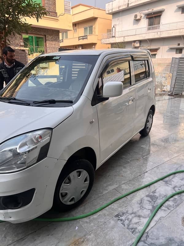 Suzuki Wagon R 2017 4