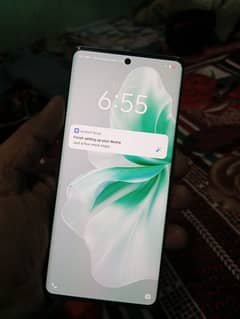 VIVO V30