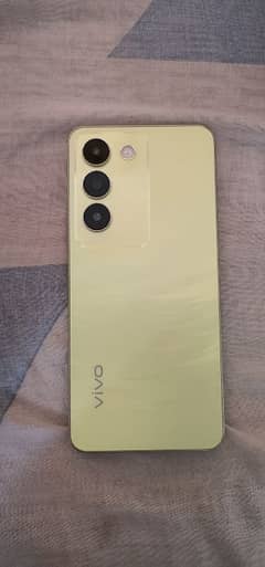 vivo y100