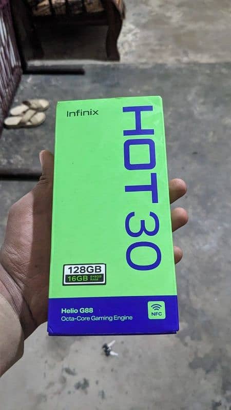 infinix hot 30 8+8/128  03014384369 9