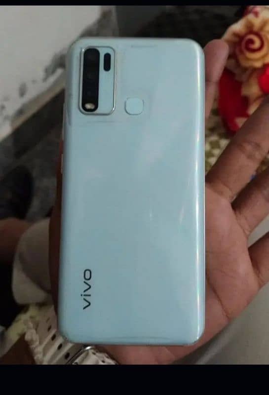 vivo y30 4/128 0