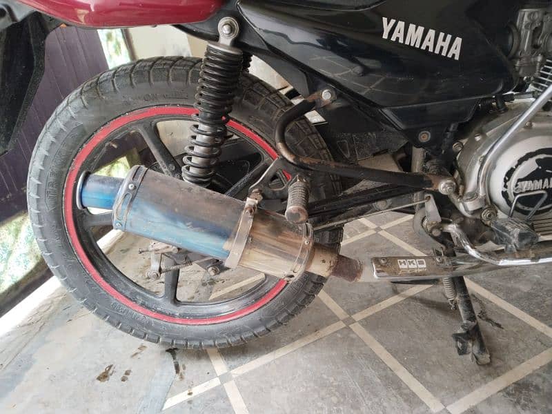 YBR HKS Exhaust 0