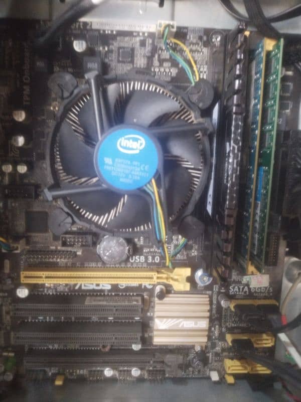 i7 4790 Rx 570 4gb Asus strix 4th 2