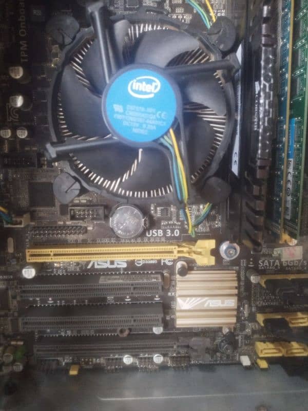 i7 4790 Rx 570 4gb Asus strix 4th 3