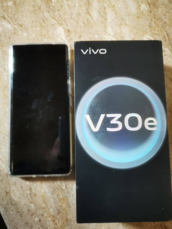 v30 e 0