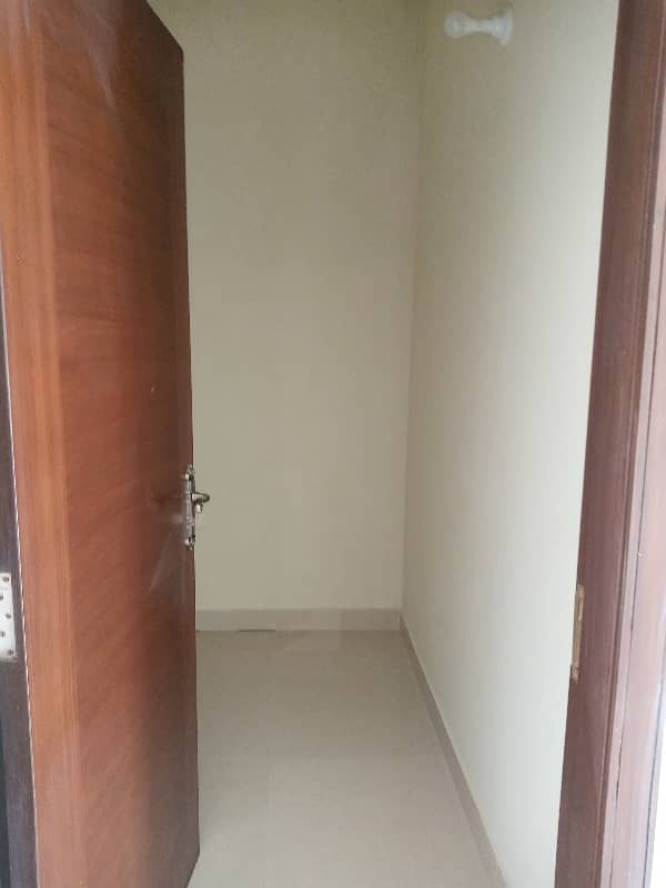 10 MARLA CORNER HOUSE FOR RENT 12