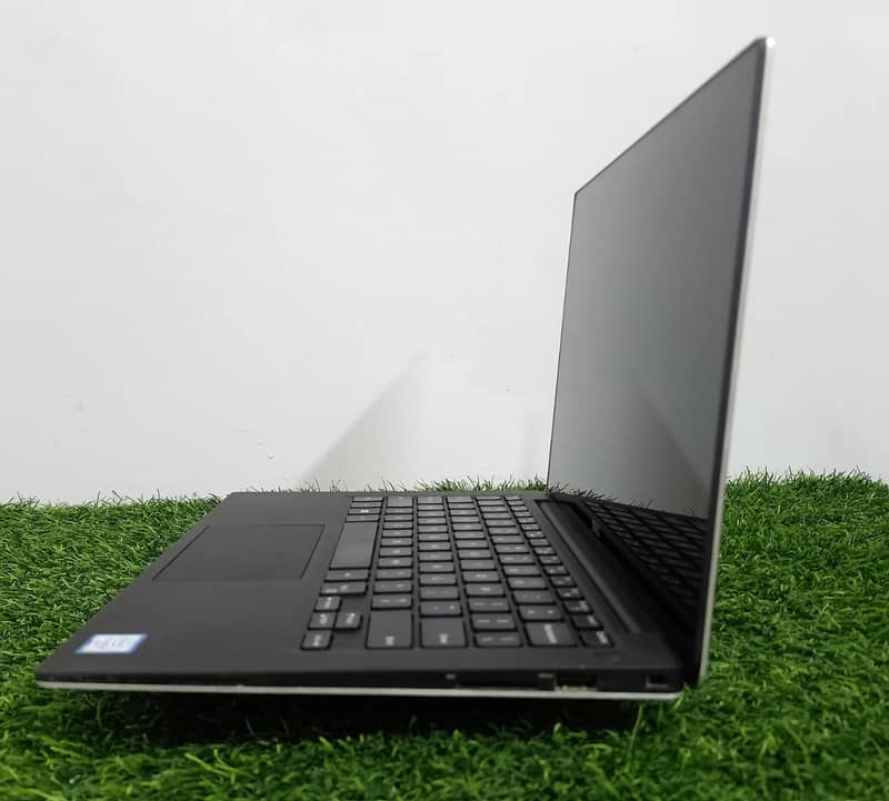 DELL XPS 13 9350 4K 0