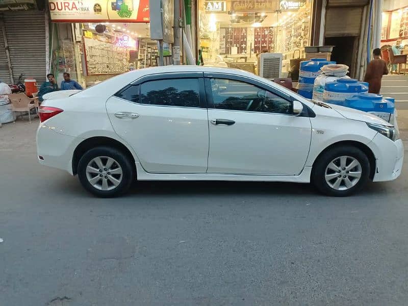 Toyota Corolla XLI 2015 1