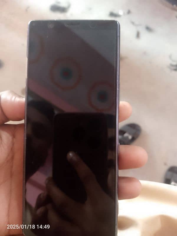 Original Sony Xperia 5 available in good condition 2