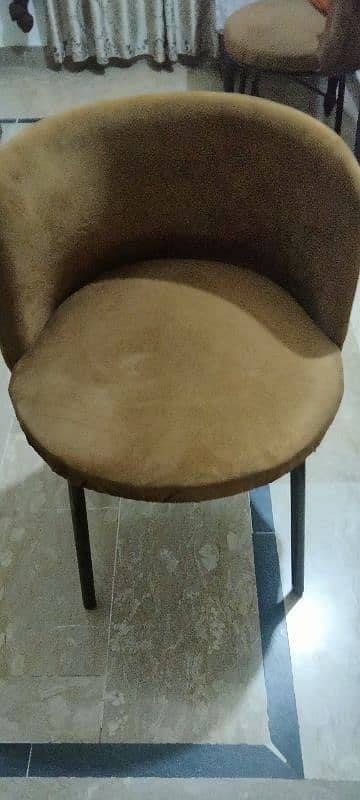 6 Dining table chairs without table condition good h 2