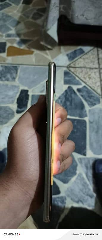 Tecno spark 20 pro plus 4