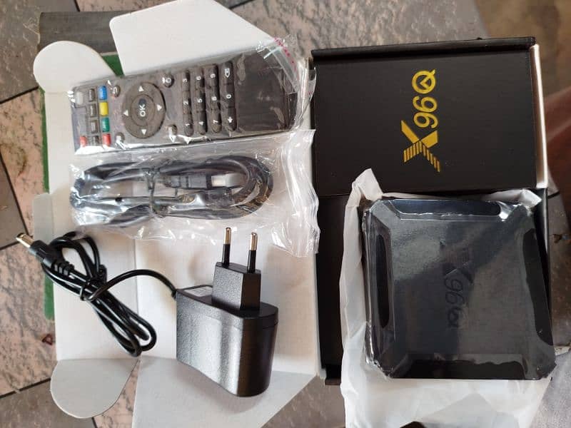 Android Box X 96Q Availbl; LED LCD&TV Conect; 8GB 128 Rom :;version 15 1