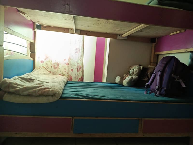 Kids bunker bed 1