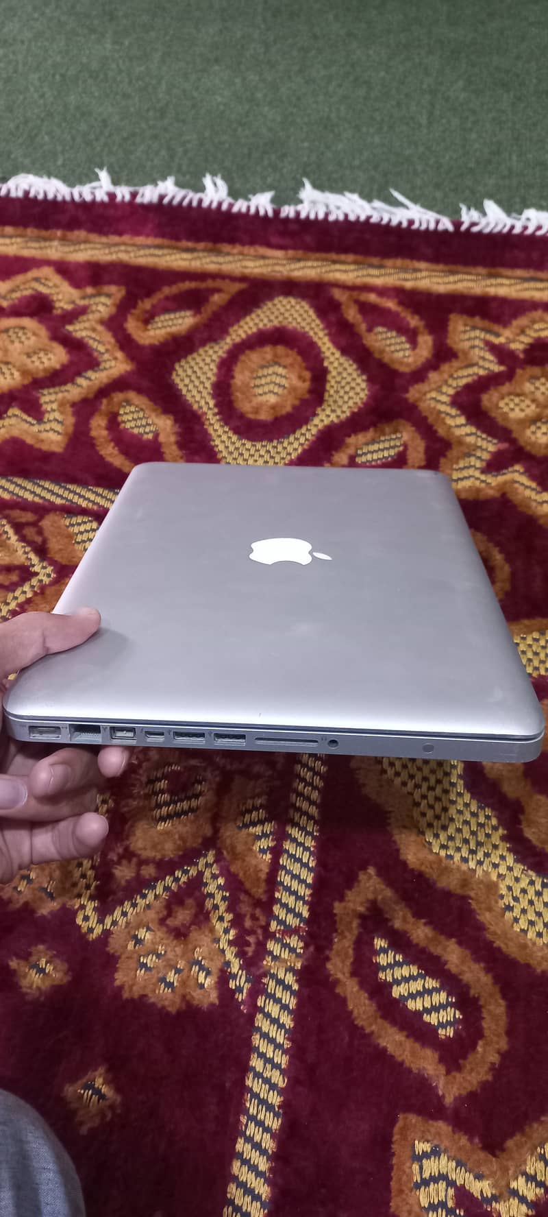 Apple macbook i7 1