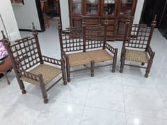 Traditional chair set for sale