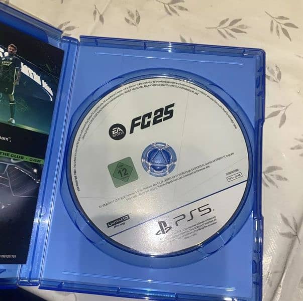 FC 25 PS5 USED Disc 10/10 No Scratches 1