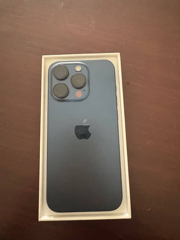 Apple iphone 15 pro 2