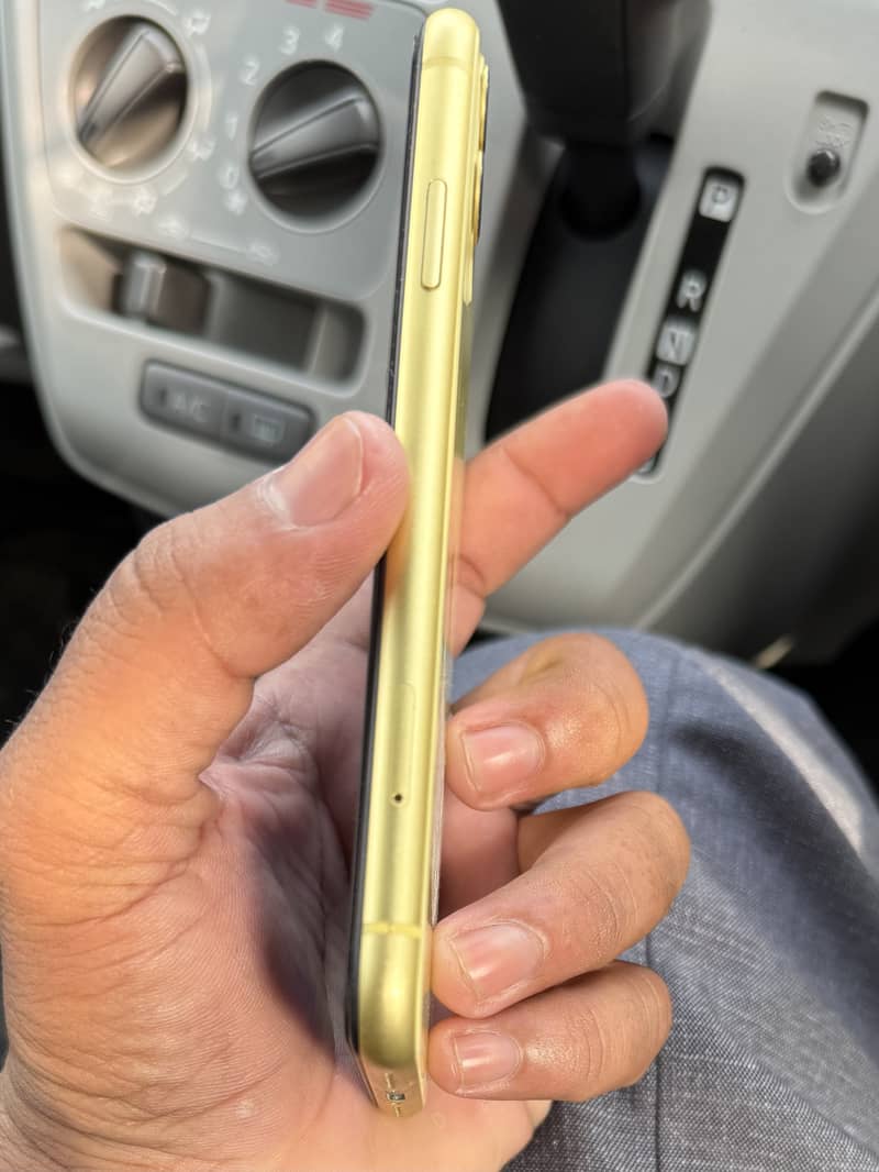 Apple iPhone 11 256gb PTA approved 6