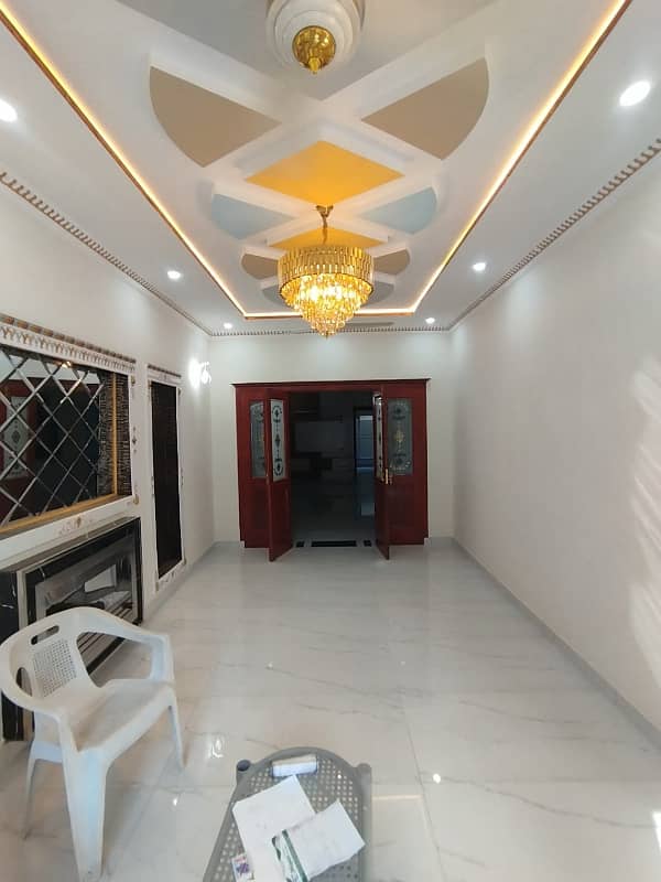 8 MARLA HOUSE FOR SALE IN MILITARY ACCOUNTS MAIN COLLEGE ROAD LHR 5