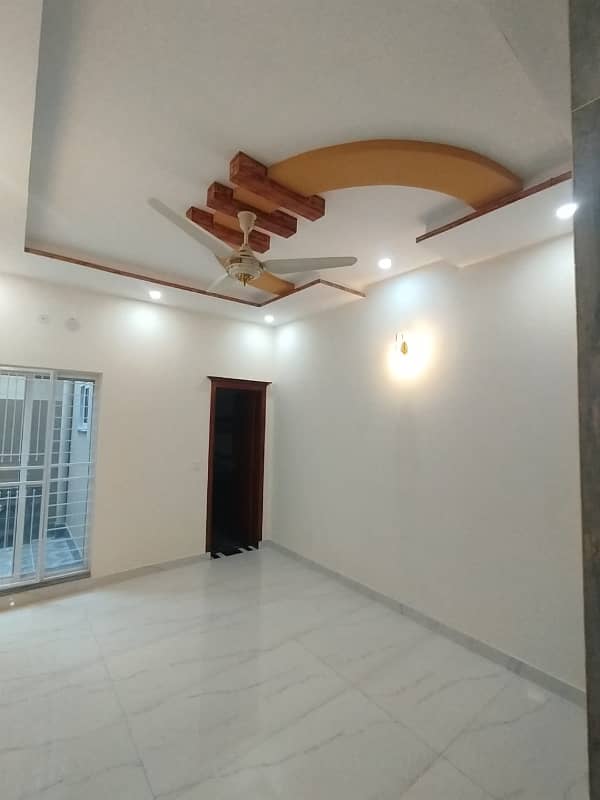 8 MARLA HOUSE FOR SALE IN MILITARY ACCOUNTS MAIN COLLEGE ROAD LHR 8